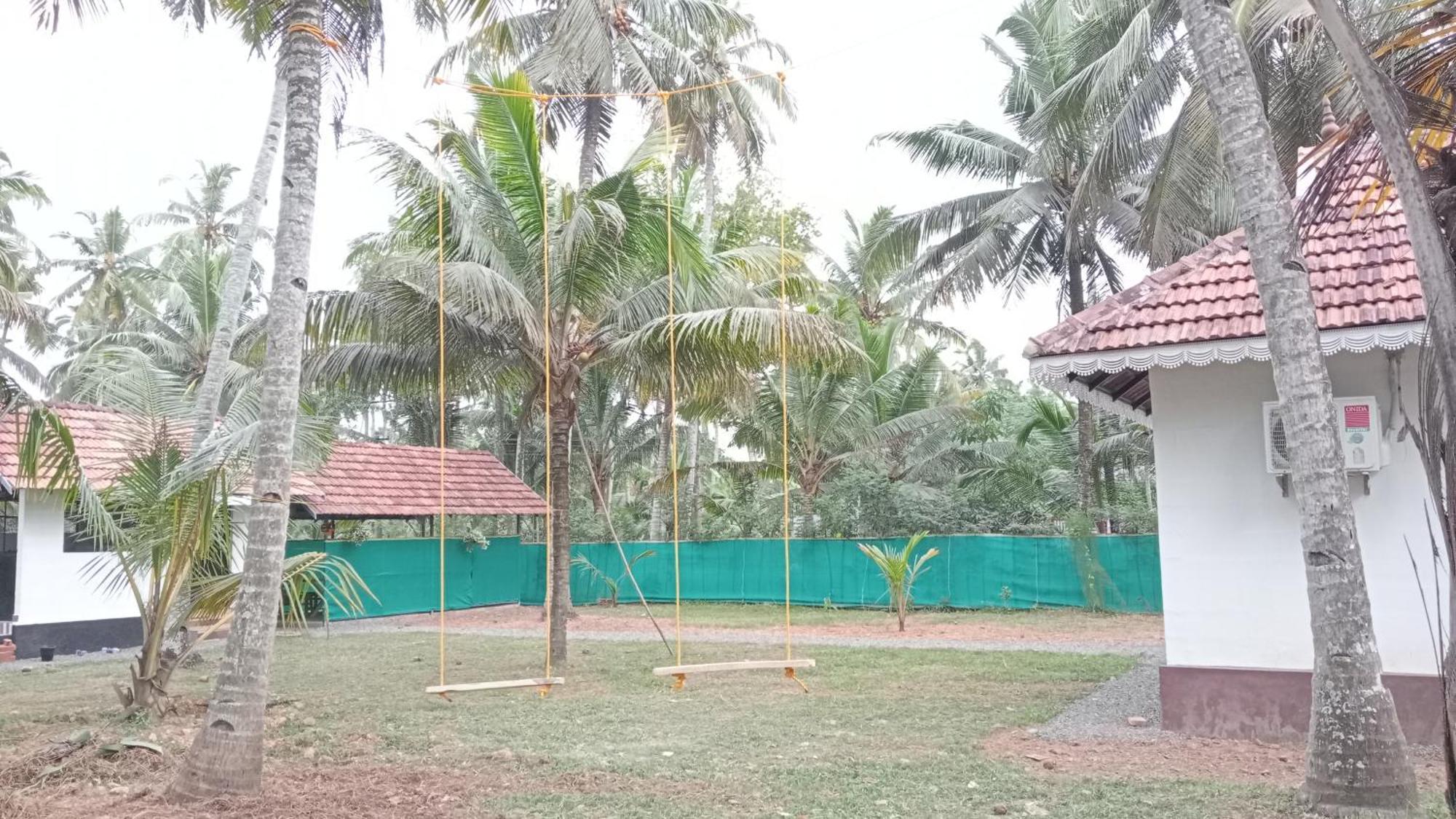 Ferienwohnung Prakruthi Residency Munroeisland Mundrothuruth Exterior foto