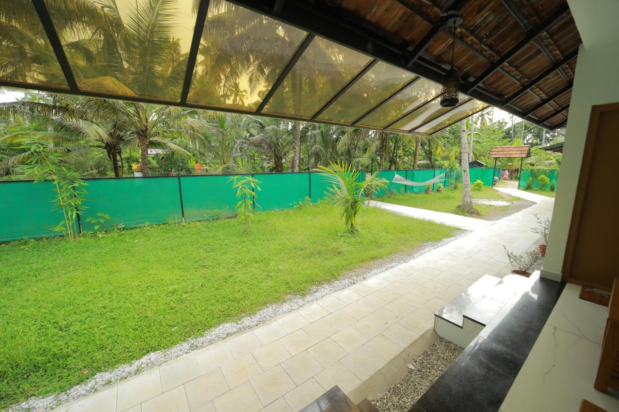 Ferienwohnung Prakruthi Residency Munroeisland Mundrothuruth Exterior foto